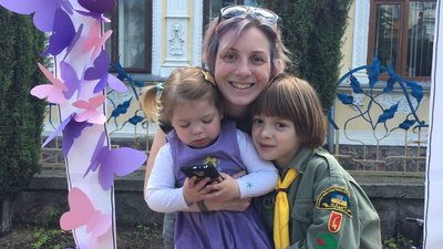 "24 лютого вже була у військкоматі". Як іванофранківка Грета захищає своїх дітей та Україну "24 лютого вже була у військкоматі". Як іванофранківка Грета захищає своїх дітей та Україну