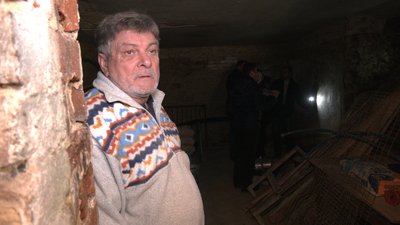 На Франківщині у Рогатині знайшли написи в'язнів на стінах катівні НКВС На Франківщині у Рогатині знайшли написи в'язнів на стінах катівні НКВС
