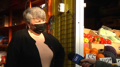 На житомирському Житньому ринку посилили карантинні обмеження На житомирському Житньому ринку посилили карантинні обмеження