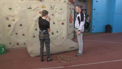 Чемпіонат області зі скелелазіння розпочався у Черкасах Чемпіонат області зі скелелазіння розпочався у Черкасах