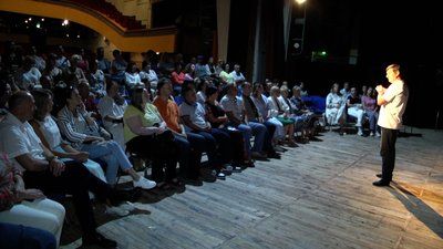 "Лишатися (не) можна…": У Житомирі актори Херсонського театру показали життя в окупації та поза нею