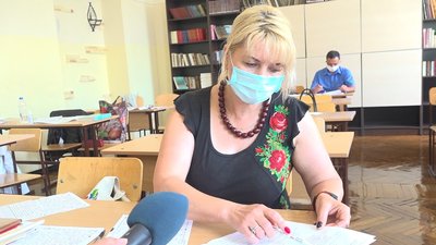 У Тернополі перевіряють творчі завдання ЗНО з української мови У Тернополі перевіряють творчі завдання ЗНО з української мови