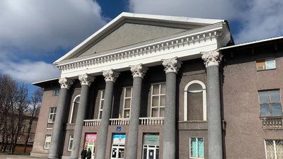 "Вирішуємо усі питання, працюємо з кожною людиною". Як у Кривому Розі діє центр для переселенців "Вирішуємо усі питання, працюємо з кожною людиною". Як у Кривому Розі діє центр для переселенців