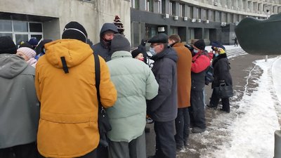 "Тарифи мають бути збалансовані". У Сумах знову протестували через підвищення цін за комуналку "Тарифи мають бути збалансовані". У Сумах знову протестували через підвищення цін за комуналку