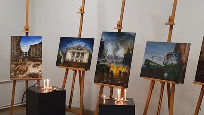 На фото картини маріупольської художниці Альони Мурашкіної. На фото картини маріупольської художниці Альони Мурашкіної.