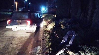 У Рівному водій наїхав на чоловіка з дитиною у візку