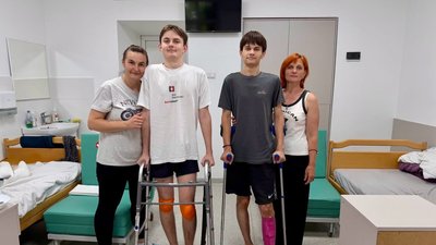 Пацієнти Богдан та Максим