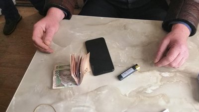На хабарі затримали посадовця АТ «Вінницяобленерго»