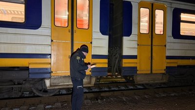 Укрзалізниця, потяг, поліція