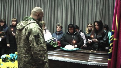 Рідні, близькі та побратими прийшли провести в останню путь Ігоря Кірсановського. 12 листопада 2022 рік Рідні, близькі та побратими прийшли провести в останню путь Ігоря Кірсановського. 12 листопада 2022 рік