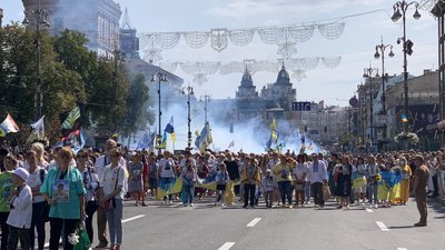 На Марші захисників запалили фаєри На Марші захисників запалили фаєри