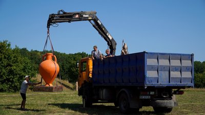 Встановлення амфори у Більську Встановлення амфори у Більську