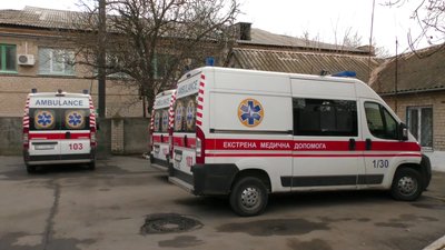 Херсонські патрульні оштрафували водія "швидкої", який прибув на виклик