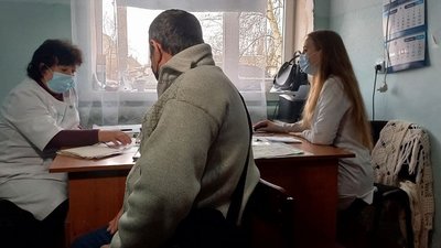 Не вистачає лікарів. Жителі Херсонщини долають великі відстані, щоб отримати допомогу спеціалістів Не вистачає лікарів. Жителі Херсонщини долають великі відстані, щоб отримати допомогу спеціалістів