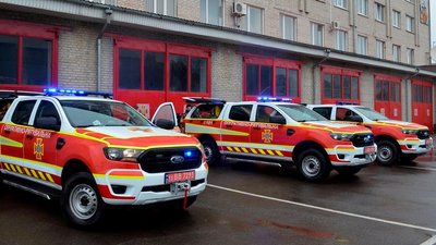 Скільки коштують нові авто волинських рятувальників та в які райони їх передадуть
