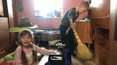 Родина на Тернопільщині виховує 14 дітей, з них 13 – з інвалідністю Родина на Тернопільщині виховує 14 дітей, з них 13 – з інвалідністю