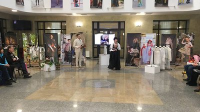“Це ексклюзивне видання”. Керівниця сумської дизайн-студії "ART'elь moda" представила однойменну фотокнигу “Це ексклюзивне видання”. Керівниця сумської дизайн-студії "ART'elь moda" представила однойменну фотокнигу