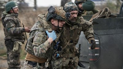 Евакуація військових, допомога військовим, військові, війна, медики, Куп'янськ