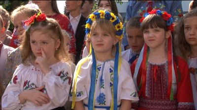 У черкаських школах пролунав останній дзвінок У черкаських школах пролунав останній дзвінок
