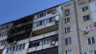 "Я до вікна і тут вибухнуло": наслідки пожежі в дев'ятиповерхівці в Одесі