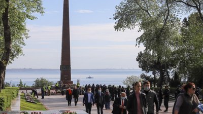 Два протоколи склали на Алеї Слави в Одесі, де покладають квіти з нагоди 9-го травня