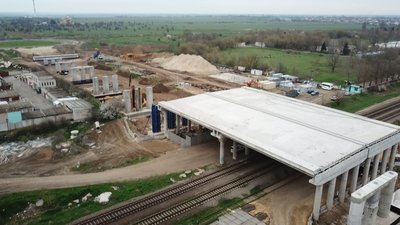 Херсонський мостоперехід: строки здачі в експлуатацію подовжили до 24 серпня Херсонський мостоперехід: строки здачі в експлуатацію подовжили до 24 серпня