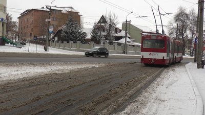 Через снігопади і ожеледицю на Прикарпатті впродовж доби сталося 30 ДТП Через снігопади і ожеледицю на Прикарпатті впродовж доби сталося 30 ДТП