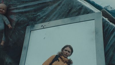 Змерзлий трилер. Рецензія на “Пік страху” про туристів на грузинському курорті Змерзлий трилер. Рецензія на “Пік страху” про туристів на грузинському курорті