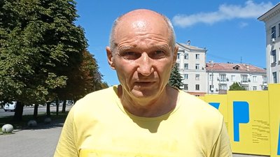 У Запоріжжі підприємці вийшли на мітинг біля міськради — вимагають перерахування коштів концерном "МТМ" У Запоріжжі підприємці вийшли на мітинг біля міськради — вимагають перерахування коштів концерном "МТМ"