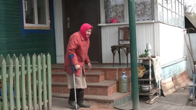 Як відбудовуються і що згадують люди, в яких вибухом розбило будинки у Великому Самборі на Сумщині Як відбудовуються і що згадують люди, в яких вибухом розбило будинки у Великому Самборі на Сумщині