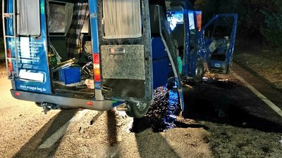 На Миколаївщині на трасі М-14 сталася аварія. П’ять людей травмовано На Миколаївщині на трасі М-14 сталася аварія. П’ять людей травмовано