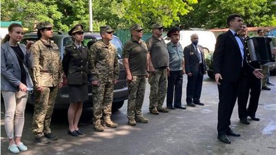 В Одесі привітали зі 100-річним ювілеєм ветеранку Другої світової війни В Одесі привітали зі 100-річним ювілеєм ветеранку Другої світової війни
