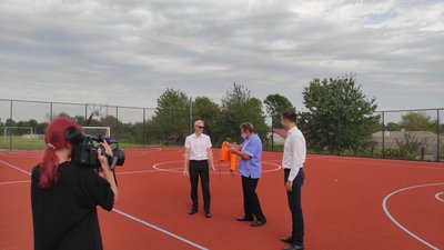 На Тернопільщині відкрили багатофункціональний спортивний майданчик На Тернопільщині відкрили багатофункціональний спортивний майданчик