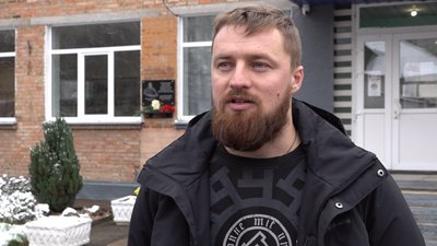 У Черкасах відкрили меморіальну дошку загиблому Історику