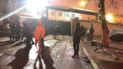Через ексберкутівців під СІЗО збираються люди, хочуть ночувати