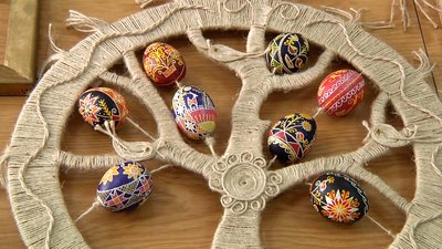 Писанка як код життя: що символізують великодні яйця і чому їх розписують століттями Писанка як код життя: що символізують великодні яйця і чому їх розписують століттями