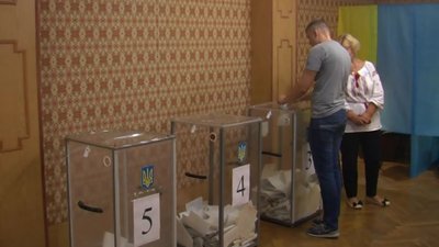На Буковині одна виборча комісія сформувала округи раніше, ніж дозволено законом