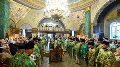 Предстоятель ПЦУ Епіфаній освятив іконостас в одному з храмів Тернопільщини Предстоятель ПЦУ Епіфаній освятив іконостас в одному з храмів Тернопільщини