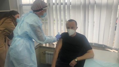 В Україні стартувала COVID-вакцинація правоохоронців В Україні стартувала COVID-вакцинація правоохоронців