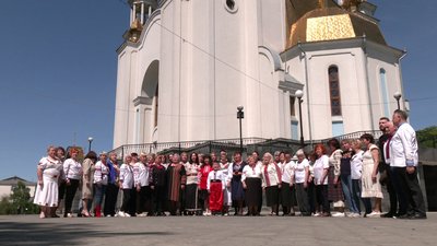 У Покровському соборі в Рівному провели акцію "Вишивана Україна"