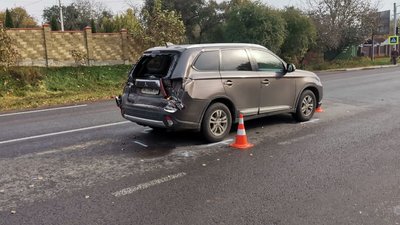 У Луцьку – ДТП за участю військового авто і легковика У Луцьку – ДТП за участю військового авто і легковика