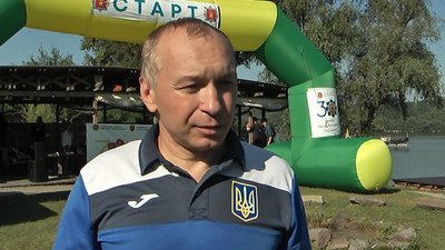 У запоріжжі відбувся масовий заплив на байдарках У запоріжжі відбувся масовий заплив на байдарках