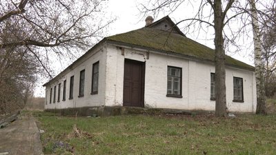 Щоб відродити село: у селі на Черкащині у безоплатне житло переїхали переселенці Щоб відродити село: у селі на Черкащині у безоплатне житло переїхали переселенці
