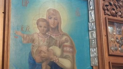 Священник каже, що цей образ — чудотворний. Фото: Суспільне Поділля Священник каже, що цей образ — чудотворний. Фото: Суспільне Поділля