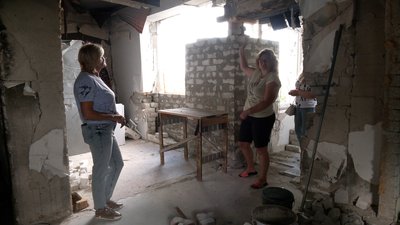 Обстріляний росіянами шестиквартирний будинок у Старому Білоусі у Чернігові: хто заплатить за обстеження Обстріляний росіянами шестиквартирний будинок у Старому Білоусі у Чернігові: хто заплатить за обстеження
