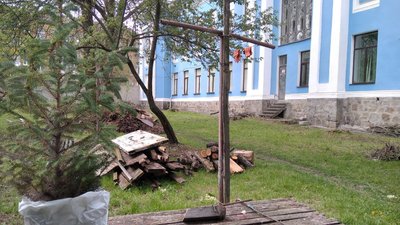 У Житомирі на внутрішньому дворику обласного краєзнавчого музею вирішили створити рекреаційну зону У Житомирі на внутрішньому дворику обласного краєзнавчого музею вирішили створити рекреаційну зону
