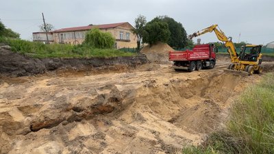 У місті на Волині затримується будівництво укриття в ліцеї, відкрили кримінал У місті на Волині затримується будівництво укриття в ліцеї, відкрили кримінал