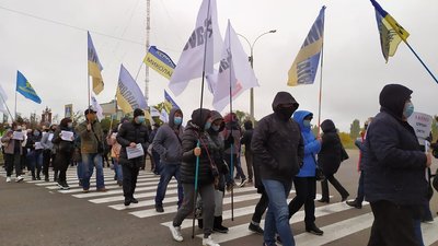 На Миколаївщині представники малого та середнього бізнесу перекрили дорогу