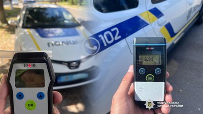 на Чернігівщині виявили двох водіїв з рівнем алкоголю у 16 разів вище норми