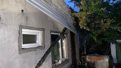 У Черкасах судитимуть чоловіка, якого підозрюють у підпалі будинку сусіда У Черкасах судитимуть чоловіка, якого підозрюють у підпалі будинку сусіда